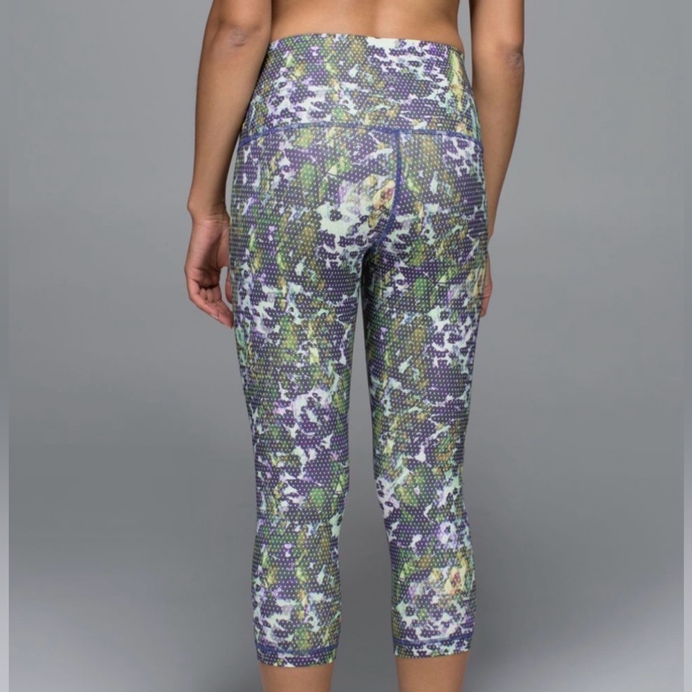 lululemon athletica Purple & Green Abstract Cropped Leggings